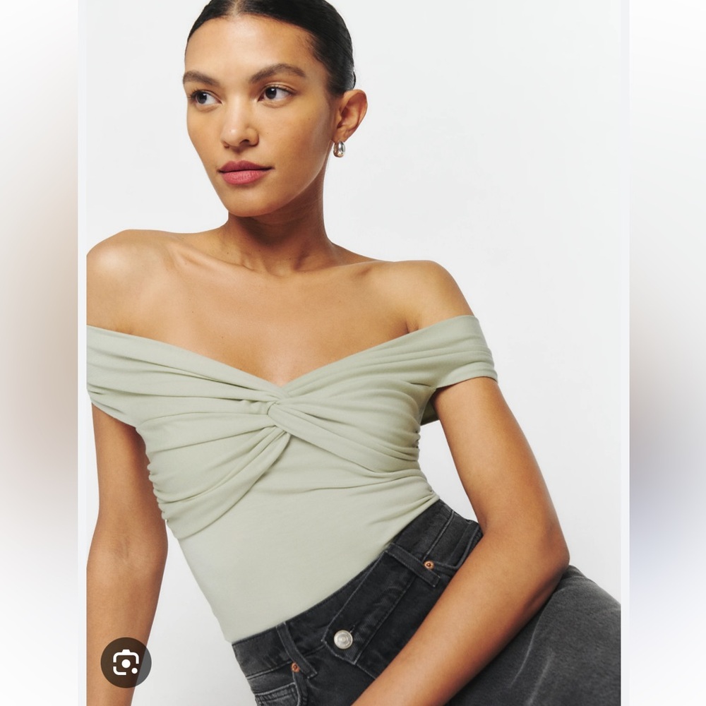 Reformation Ezlynn Knit Top